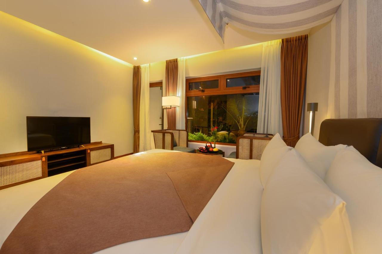 The Blossom Hoi An Ocean Front Hotel & Spa Bagian luar foto
