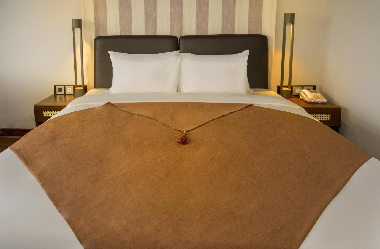 The Blossom Hoi An Ocean Front Hotel & Spa Bagian luar foto