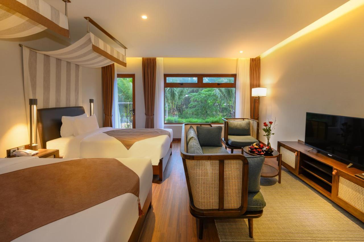 The Blossom Hoi An Ocean Front Hotel & Spa Bagian luar foto