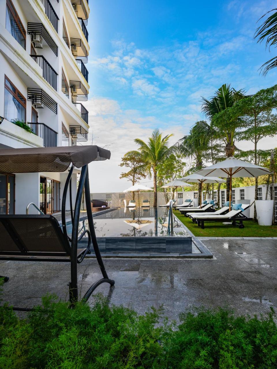 The Blossom Hoi An Ocean Front Hotel & Spa Bagian luar foto